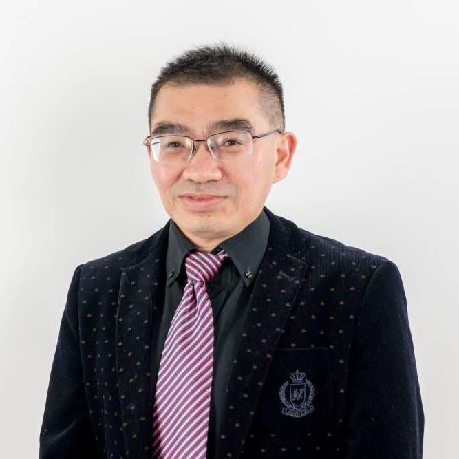 杨建文-侧面2.jpg